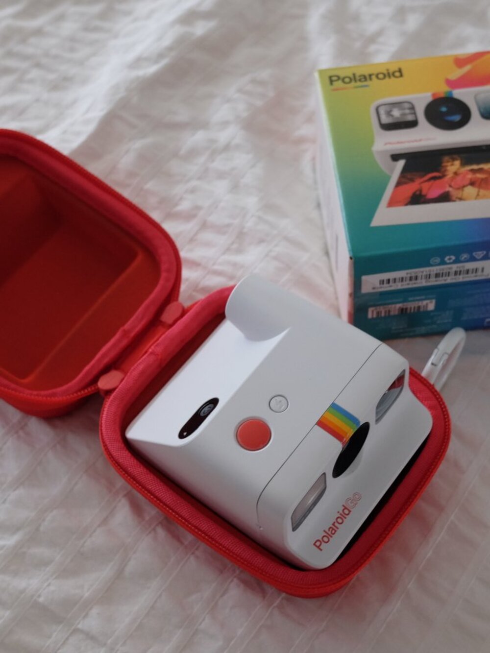 Original Polaroid Go Instant Camera + Zipper Case + Film! - Like New! - Picture 2 of 7